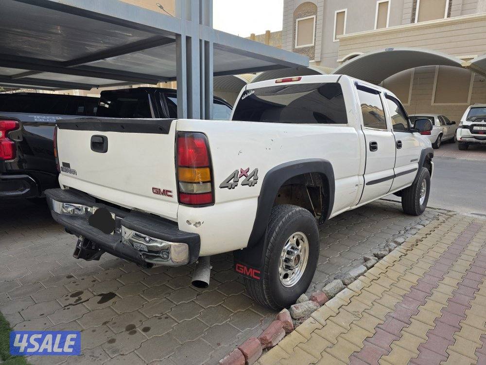 للبيع وانيت سيرا 2500hd2