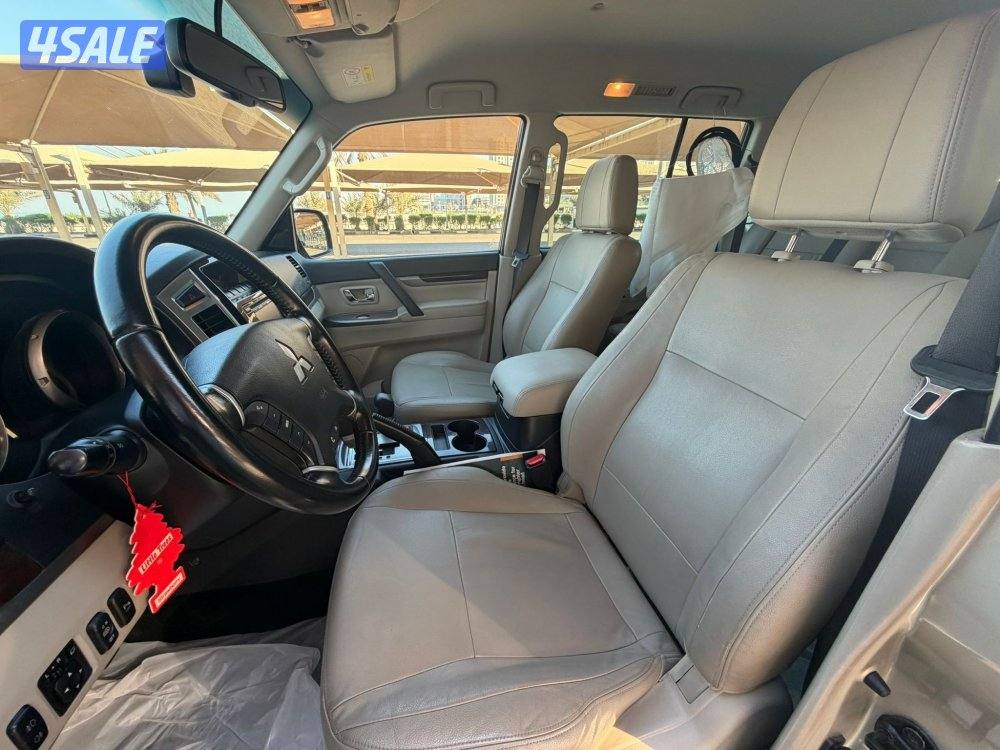 للبيع باجيرو2020 بحالة ممتازة8