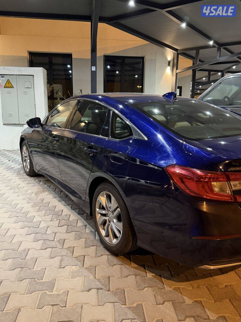 للبيع هوندا اكورد 20180