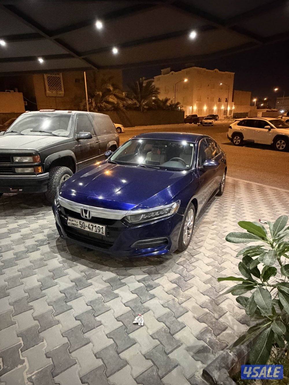 للبيع هوندا اكورد 20181