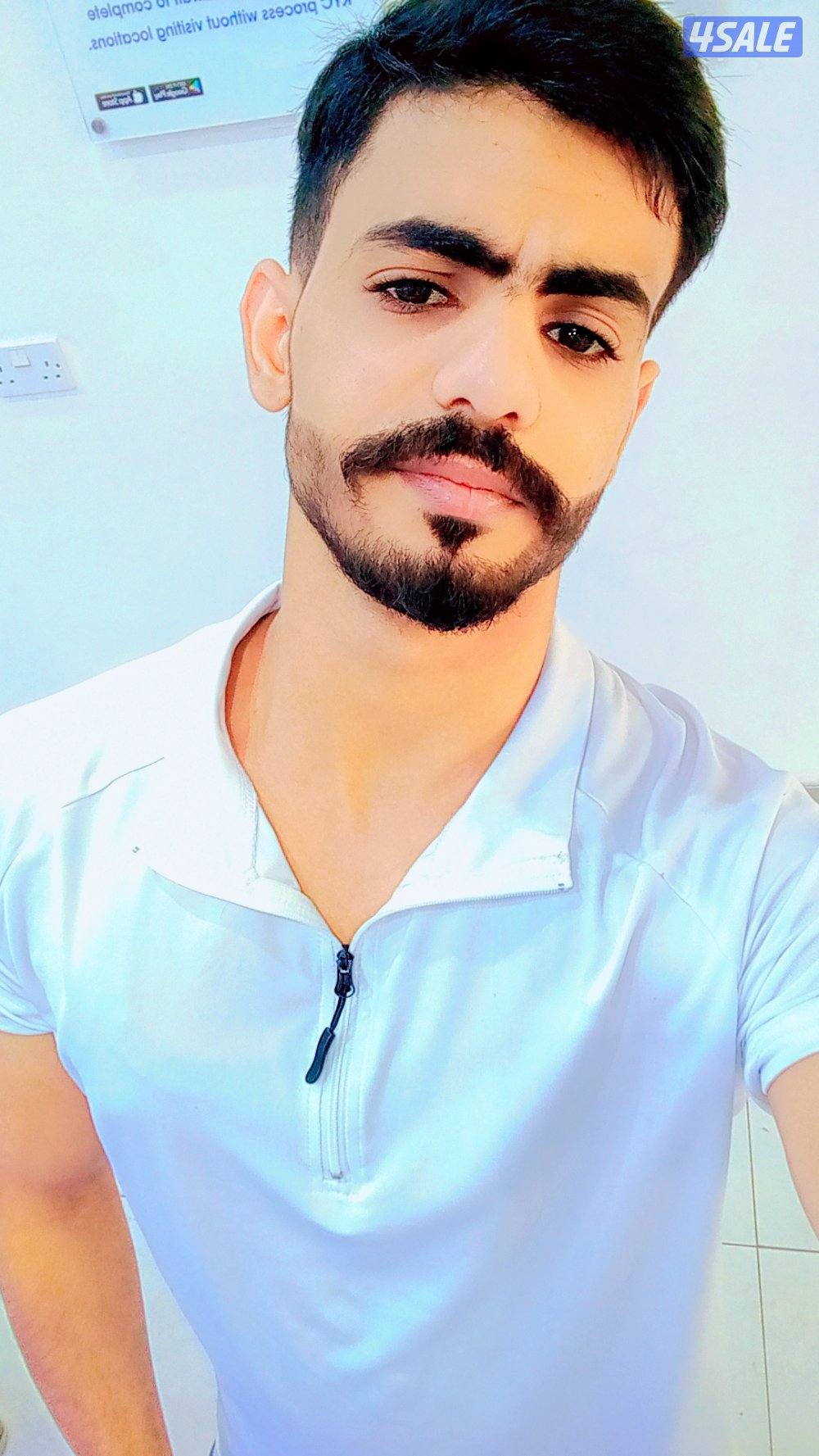 شاب يمني العمر 23 يبحث عن عمل0