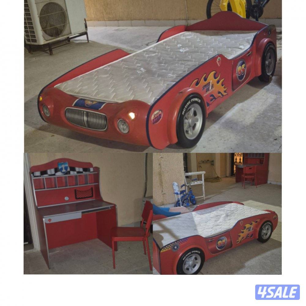 سرير سيارة+ماترس+مكتب دراسي وكرسي نفس التصميم من ماركة كليك بسعر300