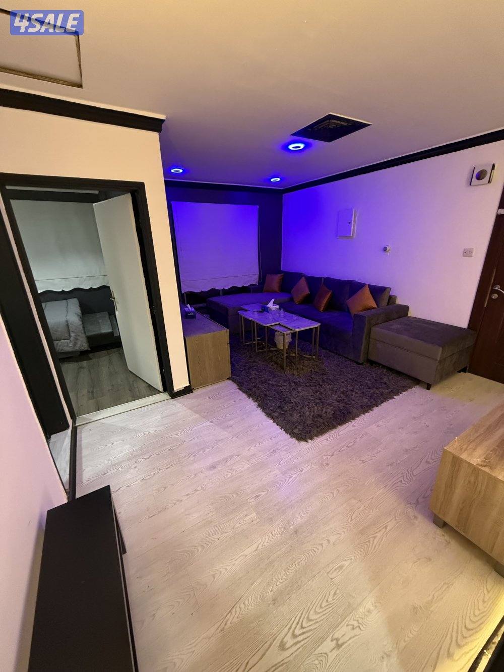 يوجد لدينا شقق الايجار غرفة وصالة ومطبخ وحمام خلو وفاضي الاستلام فواري1