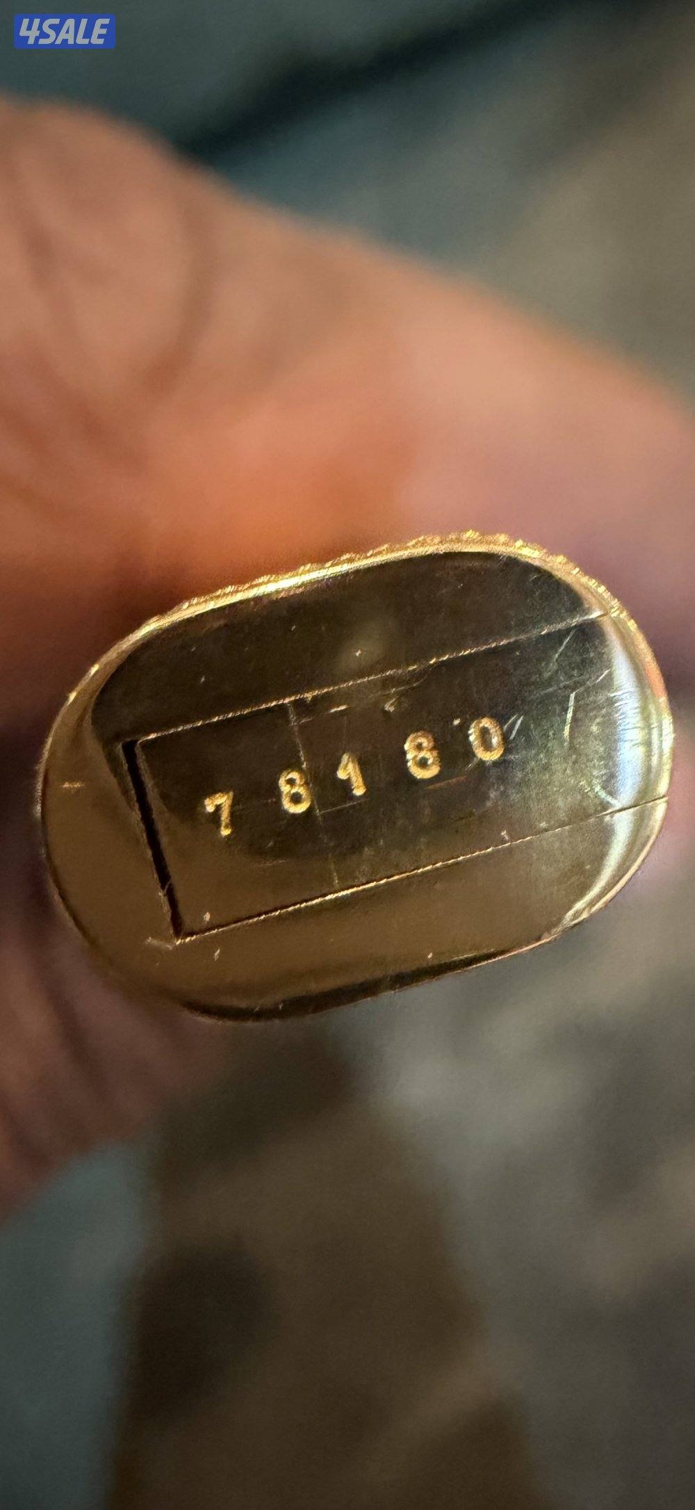 قلم كارتير فاندوم لون ذهبي حالته ممتازه ريشه5