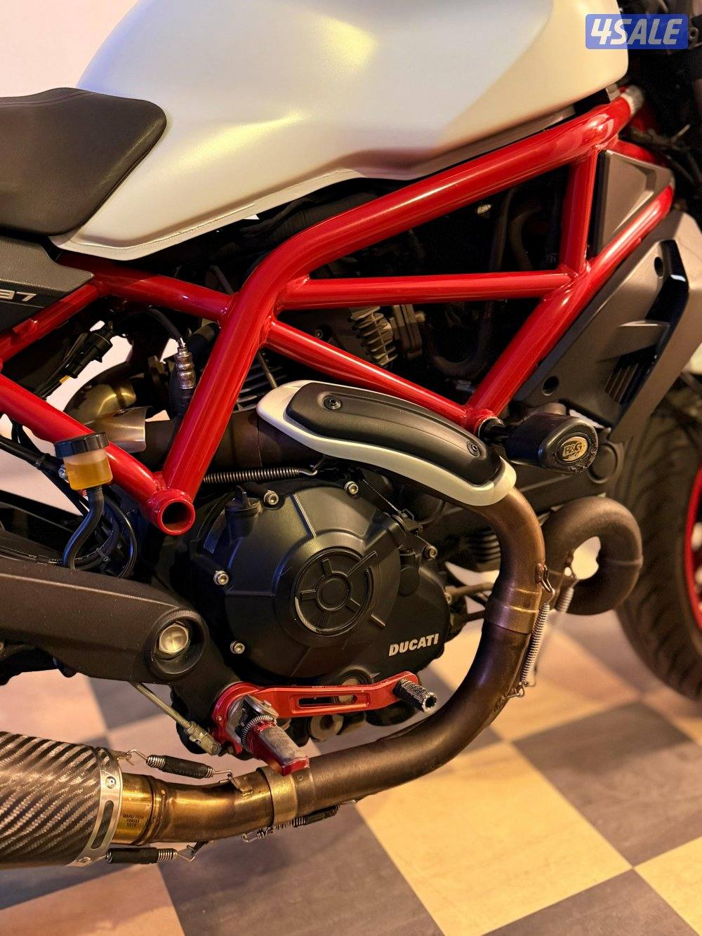 Ducati 7971