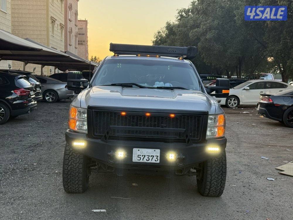 وانيت سلفرادو HD 20116