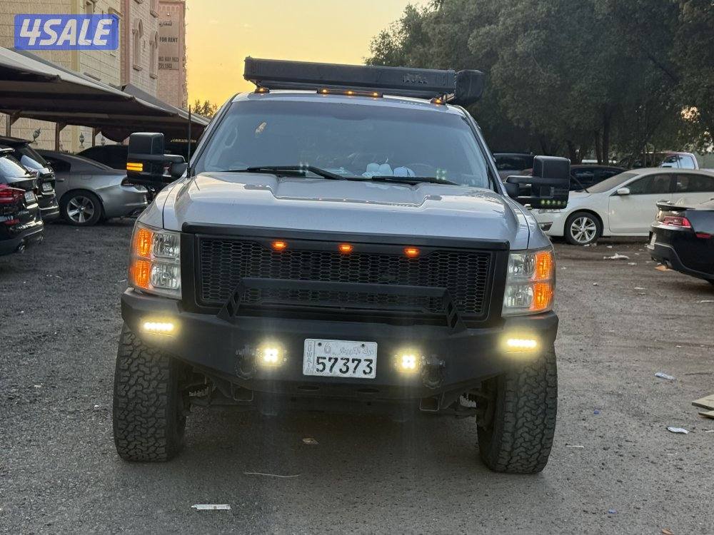 وانيت سلفرادو HD 20117