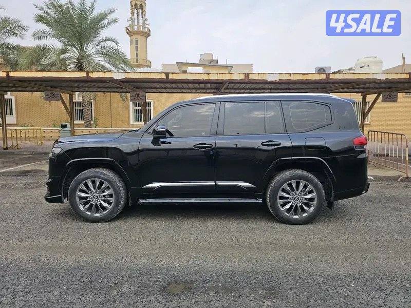 Land Cruiser GXR Aero S 20231