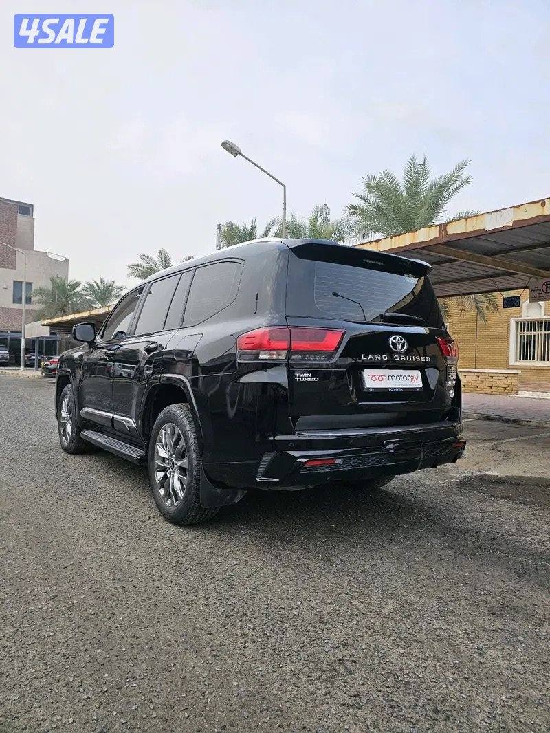 Land Cruiser GXR Aero S 20234