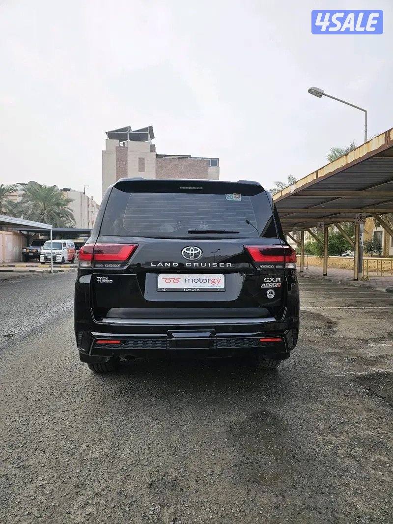 Land Cruiser GXR Aero S 20237