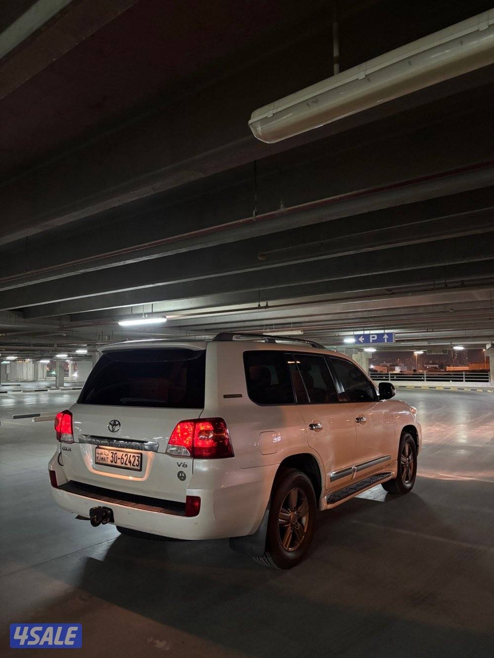 لاند كروزر الساير0