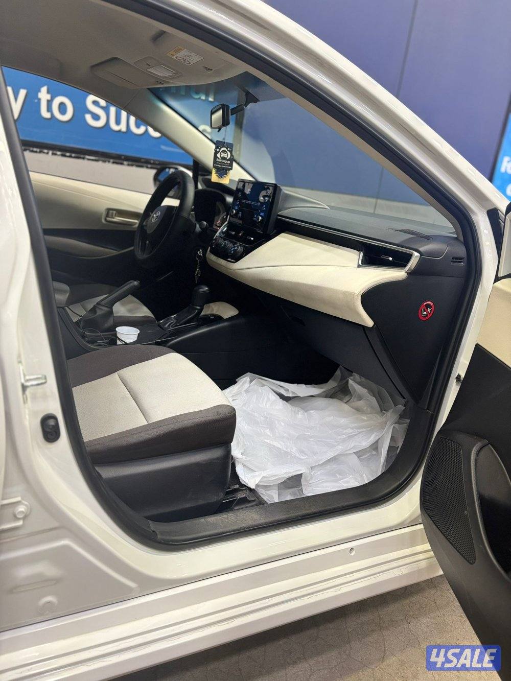 الوصف

2021

ماشي 78 الف - مكينه 2000

صبغ الوكالة ماعدا قطعه وحده تجم4