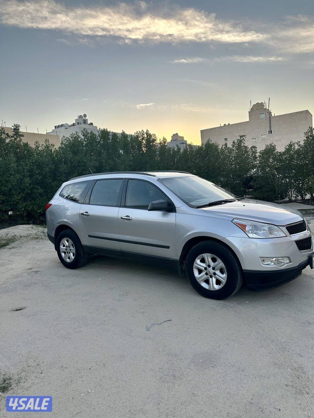 بيع سريع جيب ترافيس مالك اول نظيفة وبحالة ممتازة موديل 20136