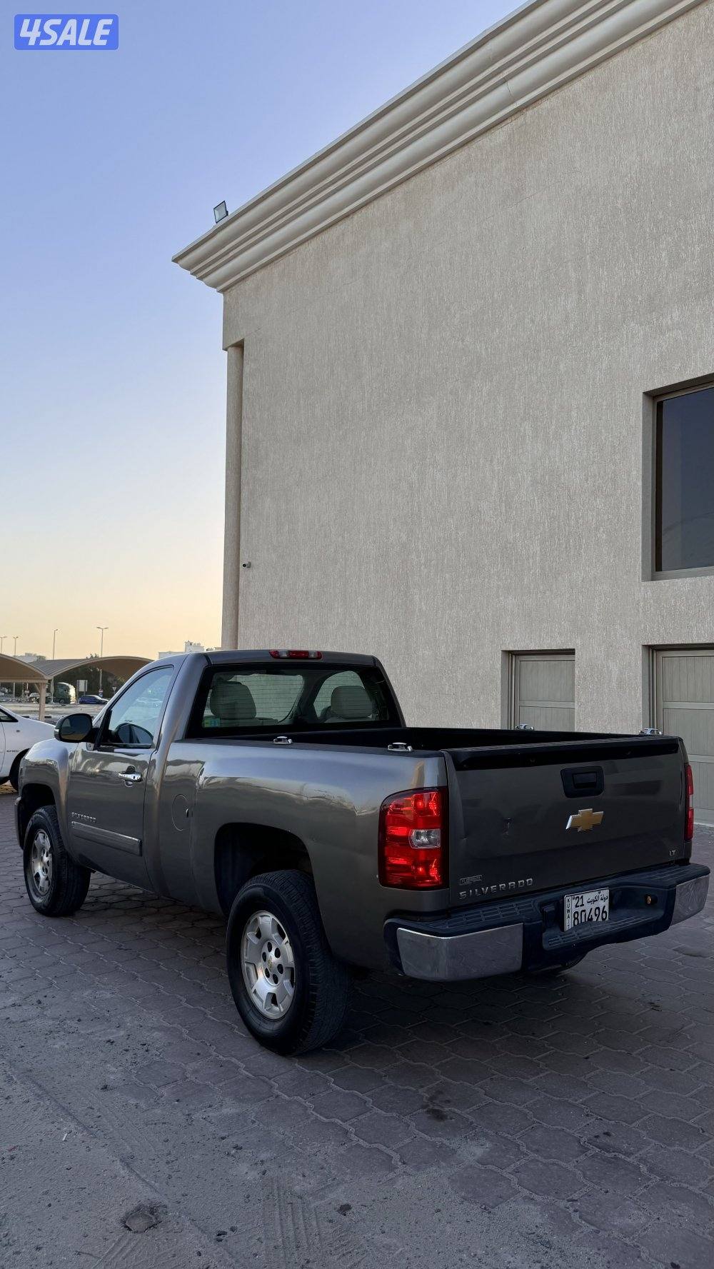 للبيع سلفرادو20124