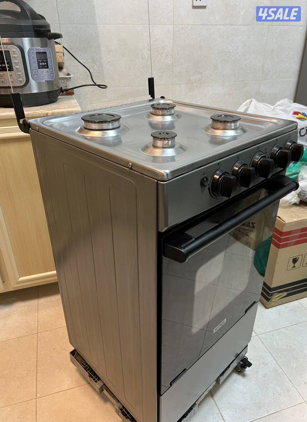 للبيع فرن إيجنس إيطالي 4 عيون بحالة ممتازة 50*501