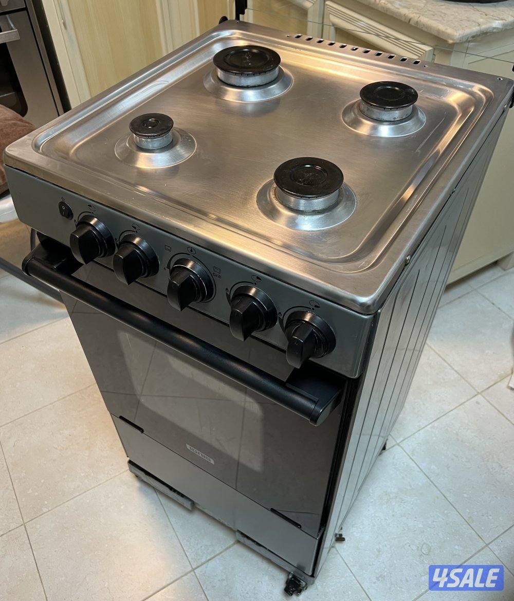 للبيع فرن إيجنس إيطالي 4 عيون بحالة ممتازة 50*502