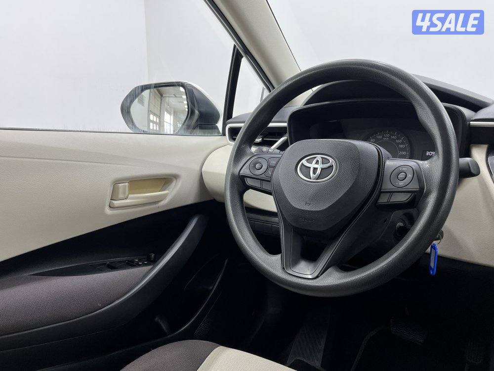 TOYOTA COROLLA 1.6L XLI STD OPTION12