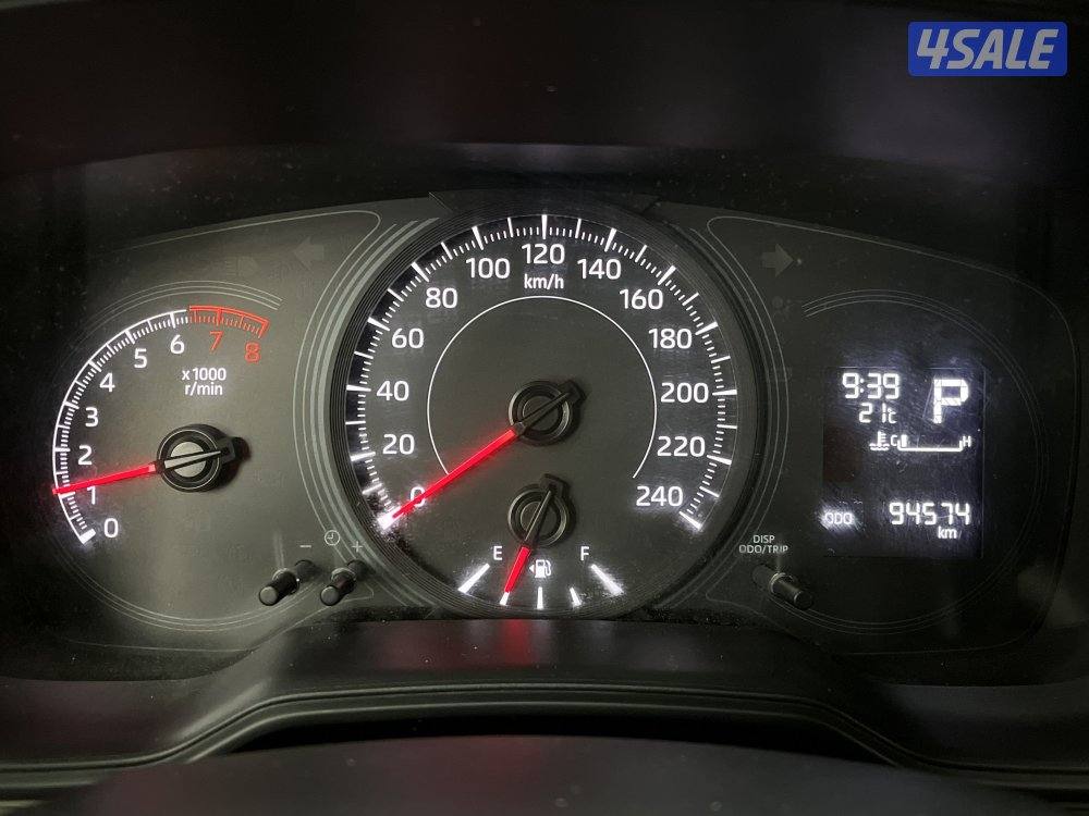 TOYOTA COROLLA 1.6L XLI STD OPTION6