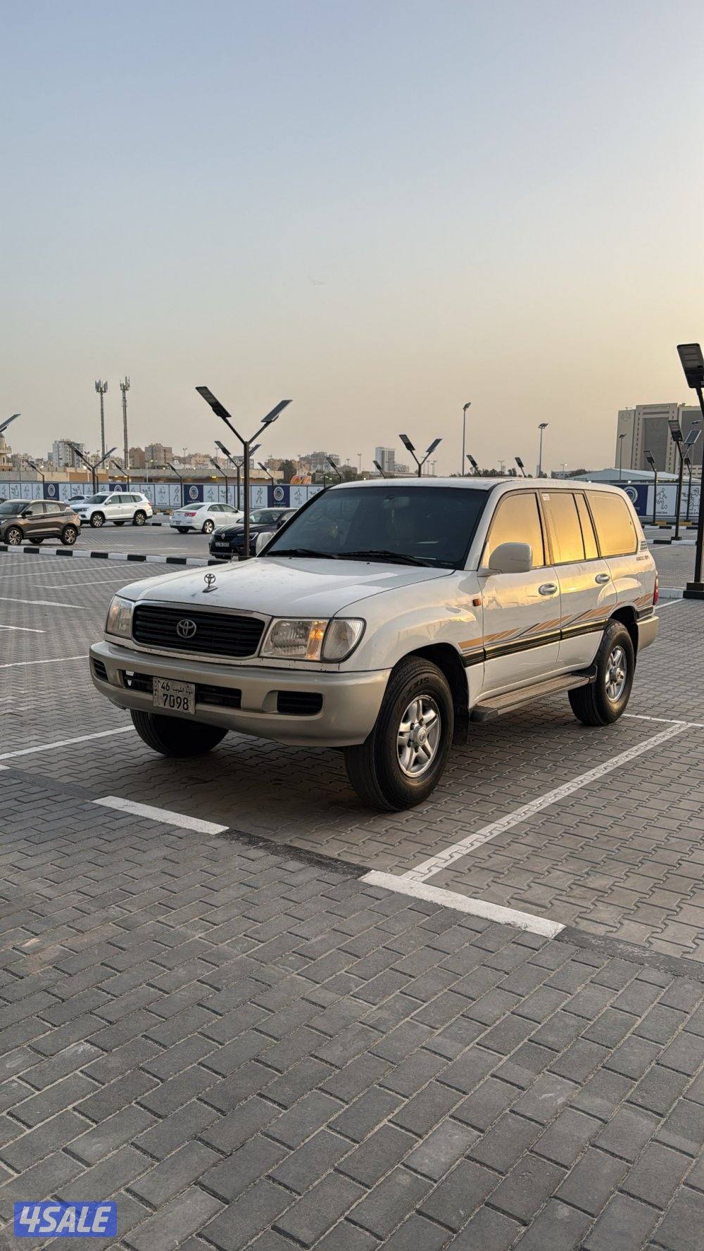 للبيع لاند 2001 GXR وارد الساير2