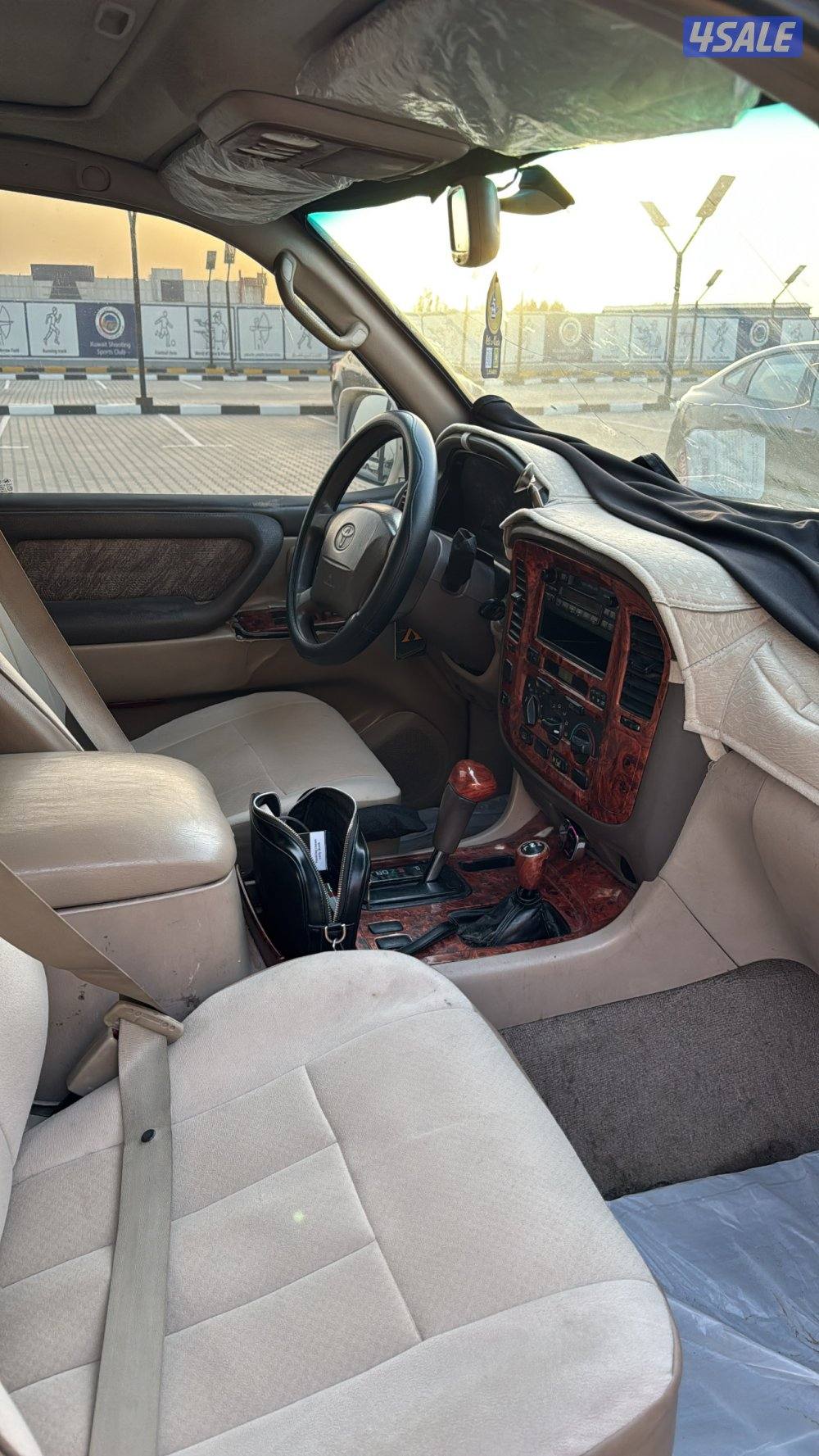 للبيع لاند 2001 GXR وارد الساير7