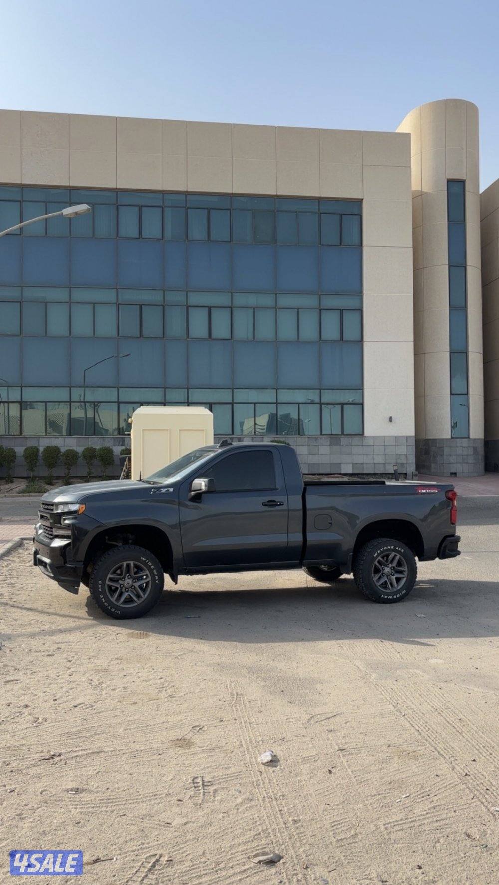 وانيت سلفرادو تريل بوس 20208