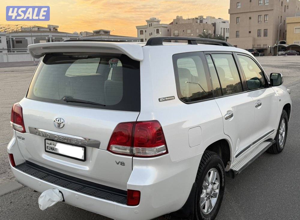 لاندكروزر الساير5