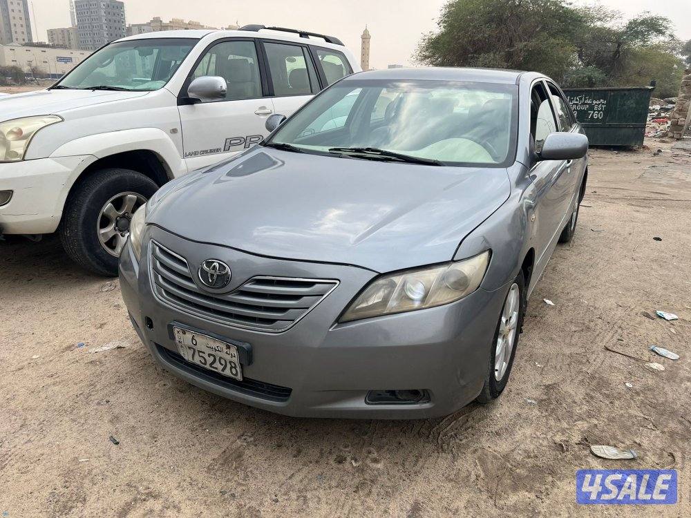 للبيع تويوتا كامري موديل 20080