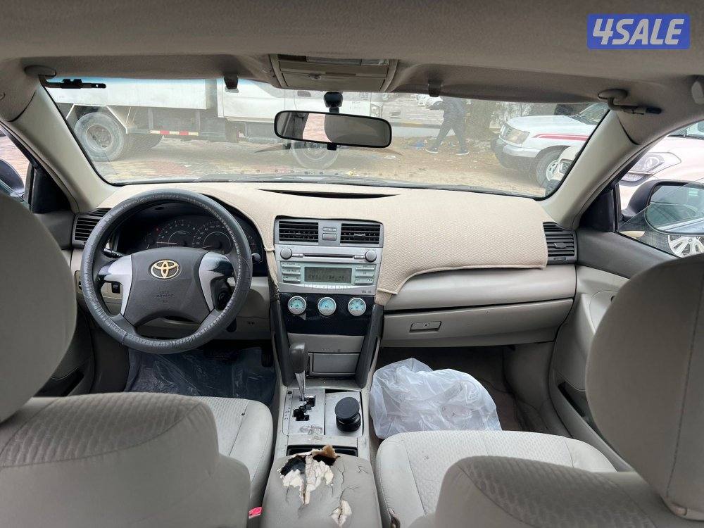 للبيع تويوتا كامري موديل 20084