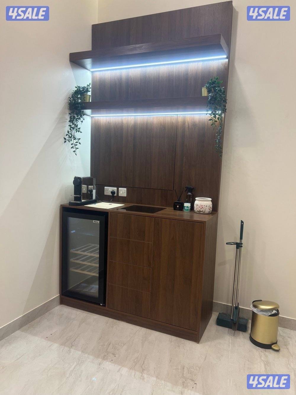 اعمال ديكورات الحديث وتفصيل كبدات خشبيه وتصليح ابواب تركيب بديل الخشب1