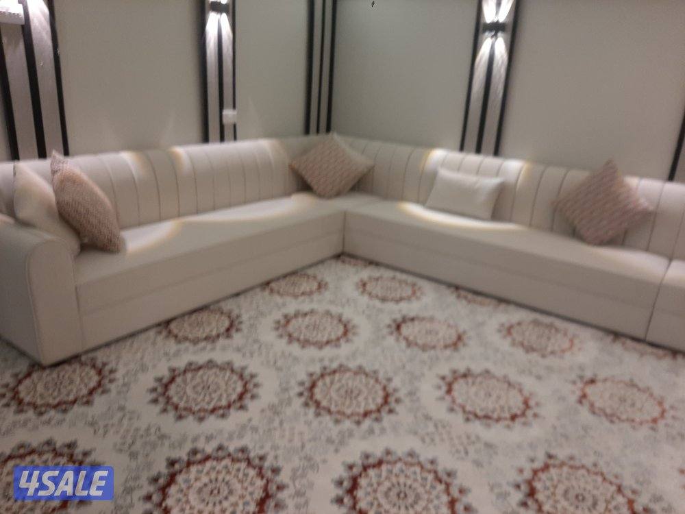 للبيع سجاد تركي ساده ومشجر وستائر وقطعة وكنب8