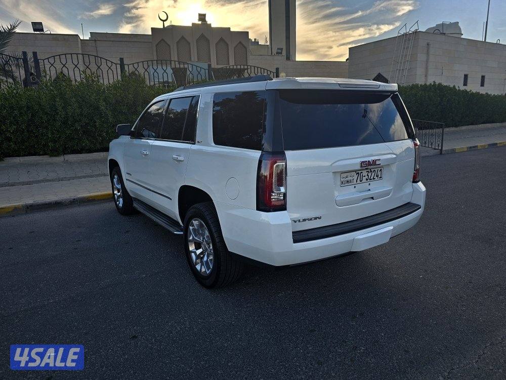 للبيع يوكن SLT موديل 20163