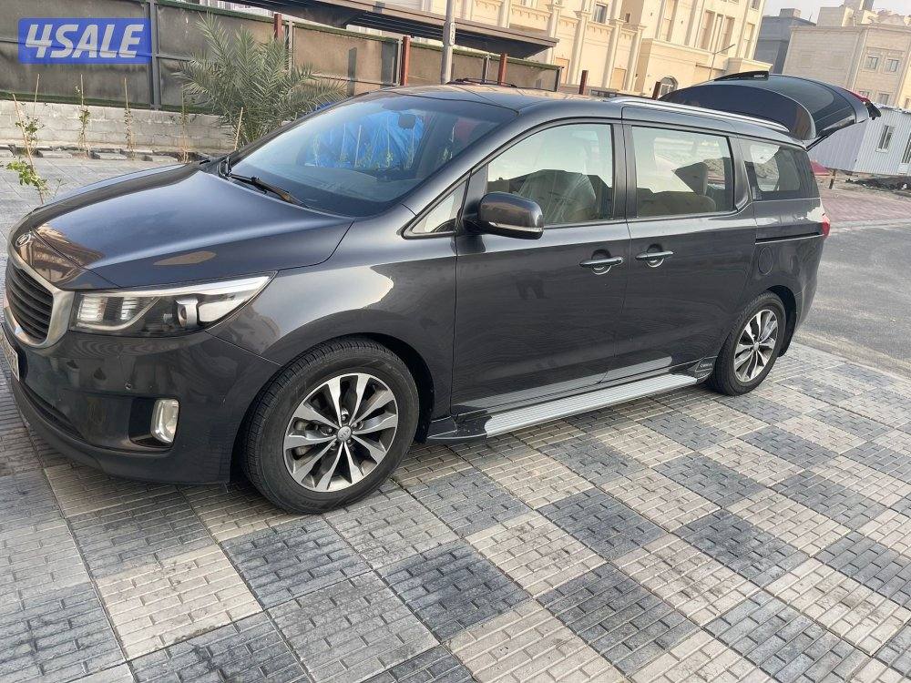 كيا كرنفال 2018  وارد الوكاله عداد 180 الف0