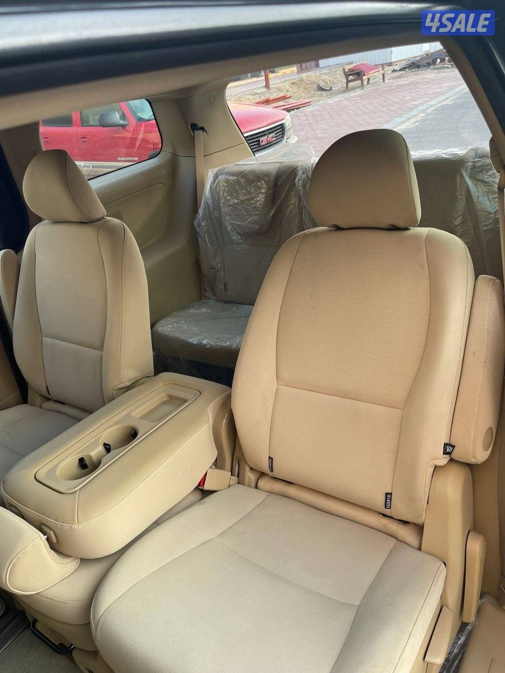 كيا كرنفال 2018  وارد الوكاله عداد 180 الف1