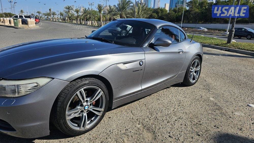 للبيع z4 2010  استعمال يومي بحاله ممتازه تامين سنه ماشي 216 km3