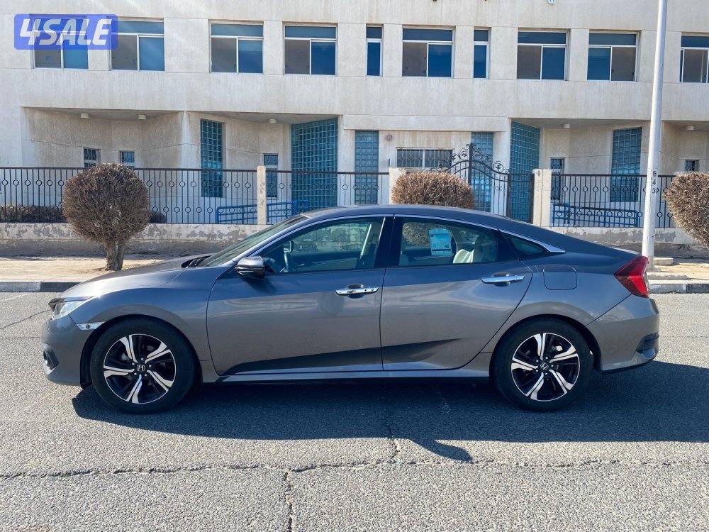 هوندا سيفيك 2019 عداد48 الف سيرفس منتظم وارد الوكاله 1600 سي سي1