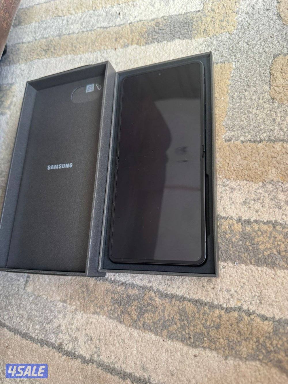 Flip 7 Z 512GB Jetblack2