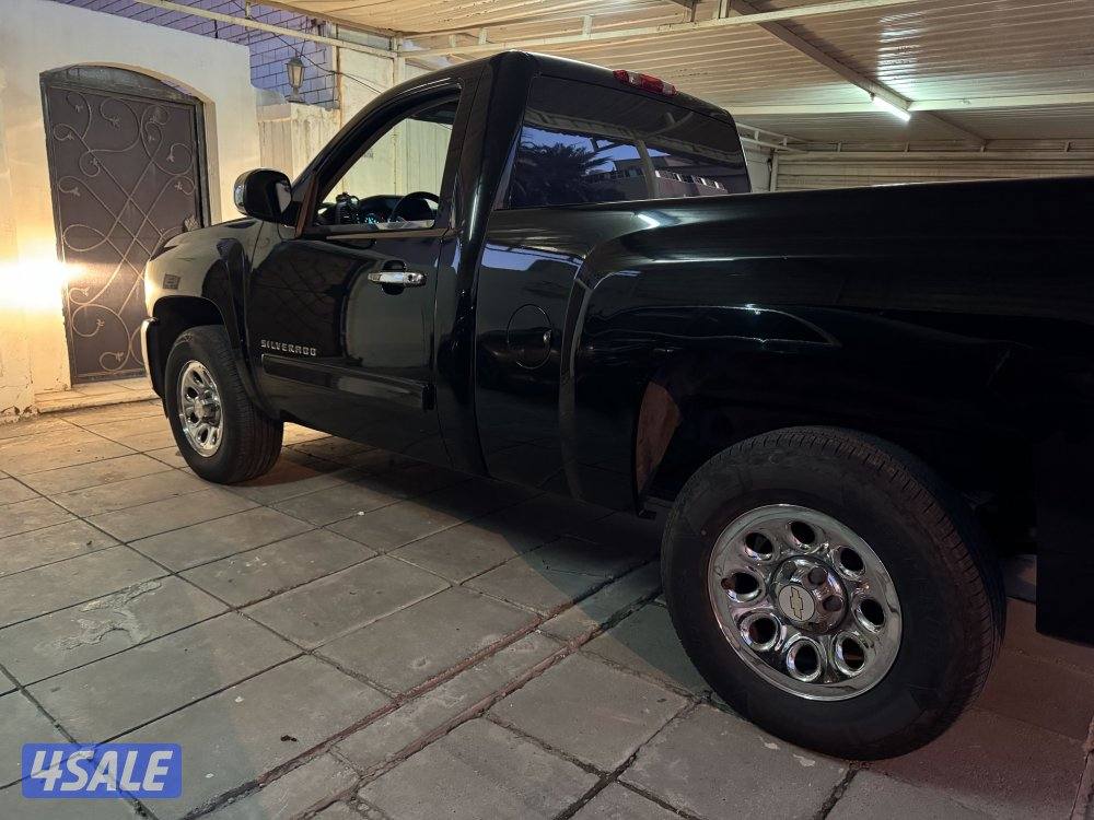 للبيع وانيت سلفرادو4