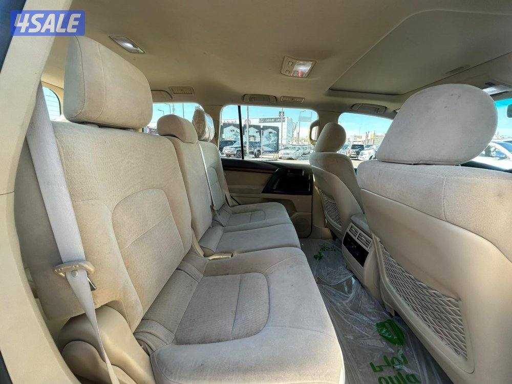 تويوتا لاند كروزر GX.R-V8 موديل 2016 ماشى 240.000  k.m4