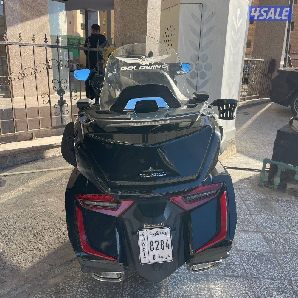 للبيع دراجة نارية غولدونغ هوندا5