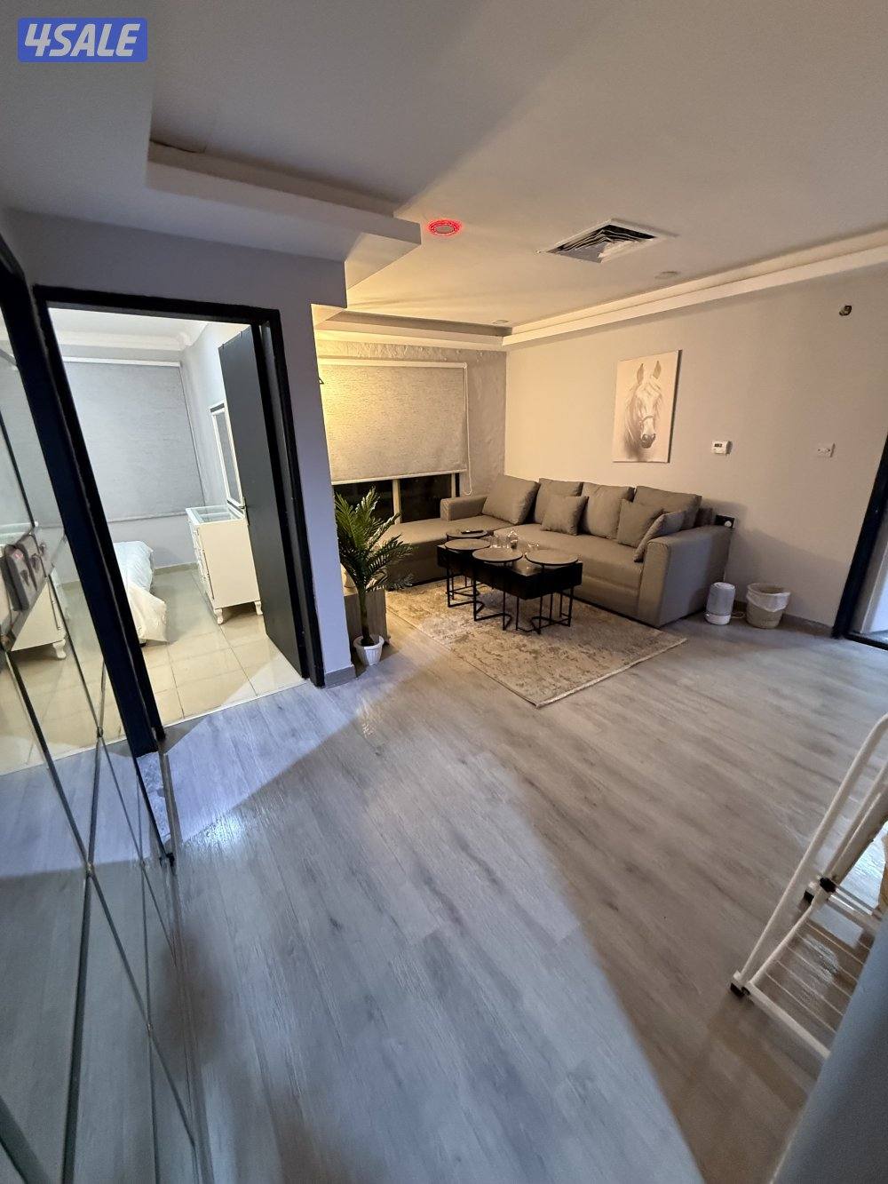 يوجد لدينا شقه خلو الايجار غرفه وصاله ومطبخ وحمام تشطيب سوبر لوكس يوج🚘3