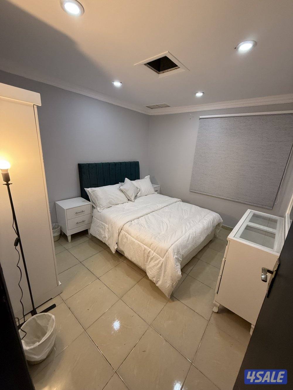 يوجد لدينا شقه خلو الايجار غرفه وصاله ومطبخ وحمام تشطيب سوبر لوكس يوج🚘5