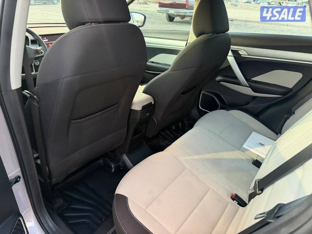 جيلي كولاراي 2023 بحالة المصنع كالجديد7