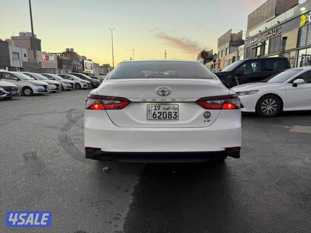 كامري 2020 ماشية 13 الف مخزن1