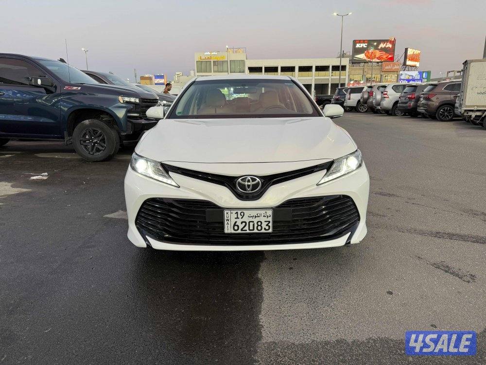 كامري 2020 ماشية 13 الف مخزن3