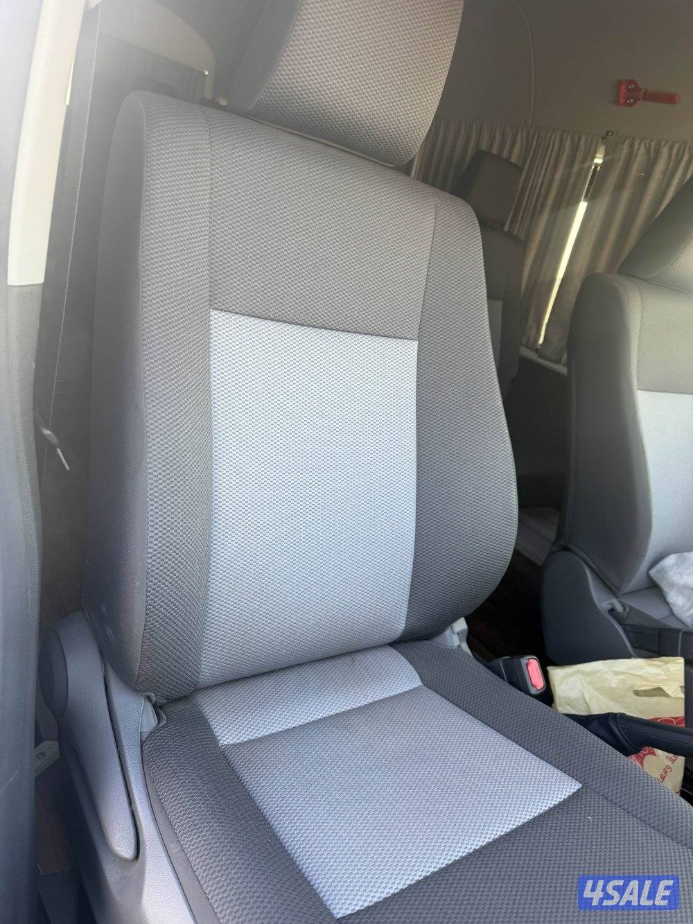 تيوتا هياس موديل 23 ماشى 17 الف صبغ الوكاله حاله ممتازة7