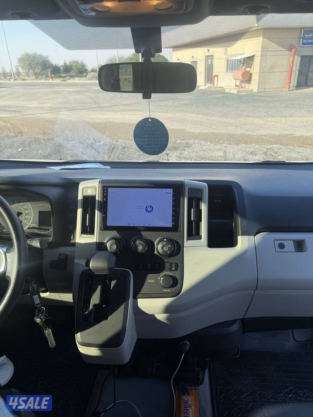 تيوتا هياس موديل 23 ماشى 17 الف صبغ الوكاله حاله ممتازة8