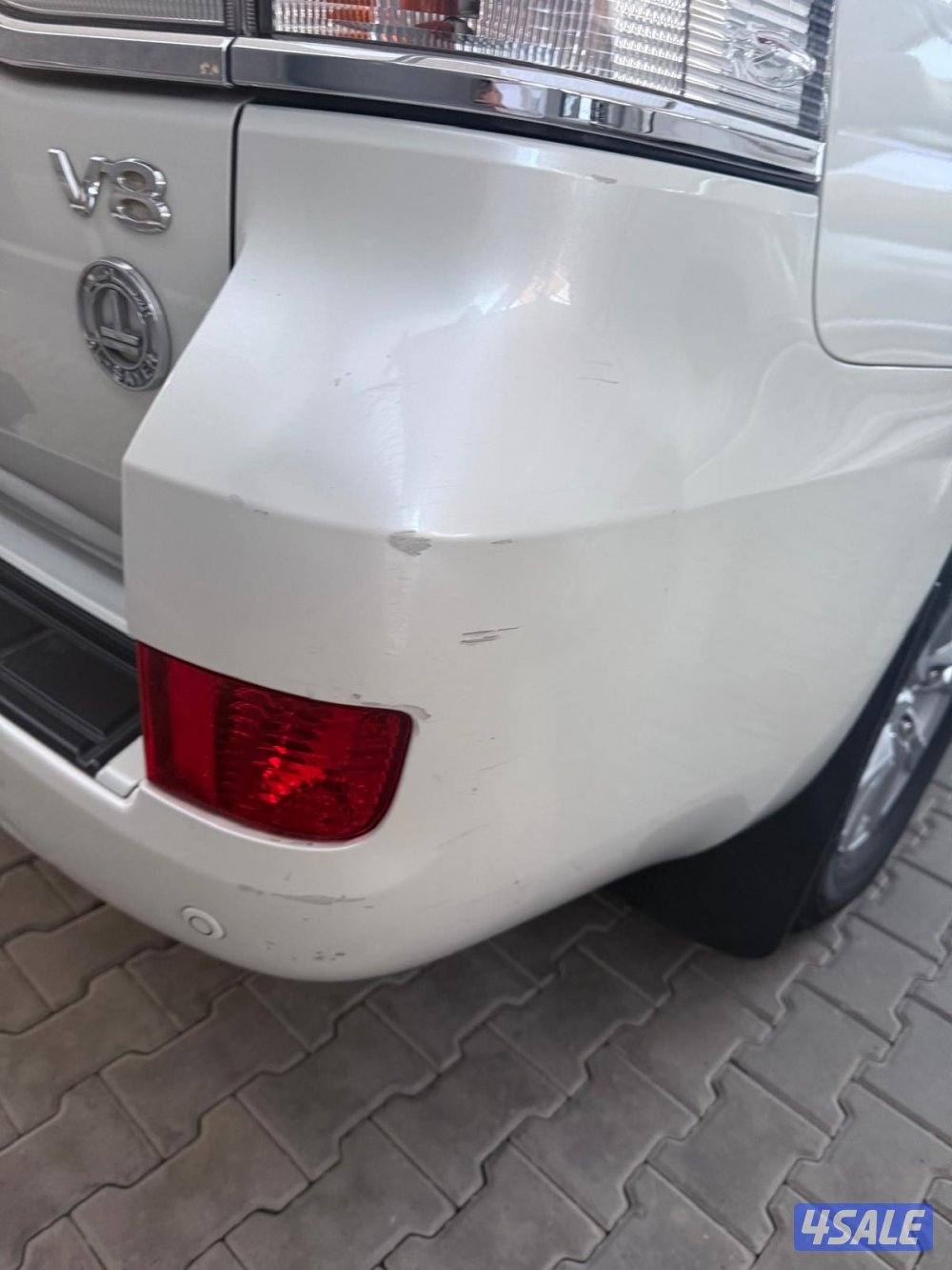 لاند كروزر v8 صبغ وكالة،،  مالك اول،، مخمل،، وارد الساير7