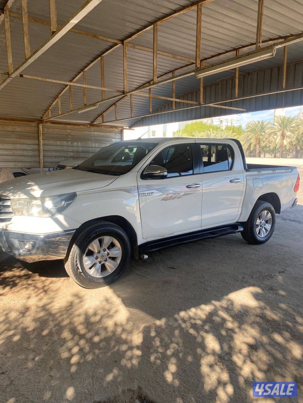 للبيع تويوتا هايلكس دبل قير عادي ماشي 330شرط الفحص1