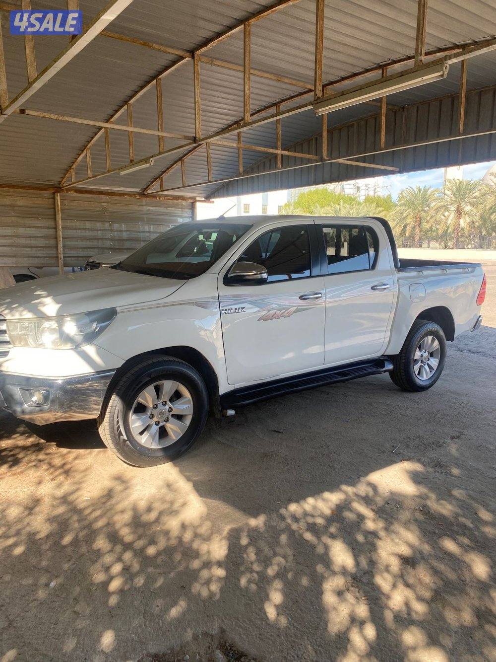 للبيع تويوتا هايلكس دبل قير عادي ماشي 330شرط الفحص2