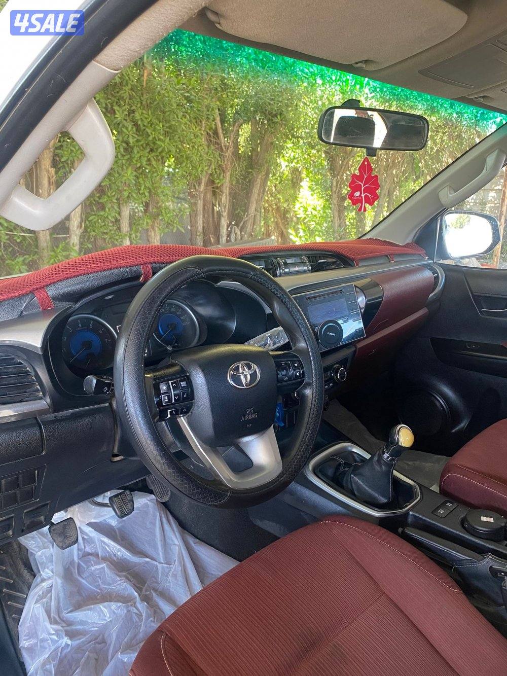 للبيع تويوتا هايلكس دبل قير عادي ماشي 330شرط الفحص3